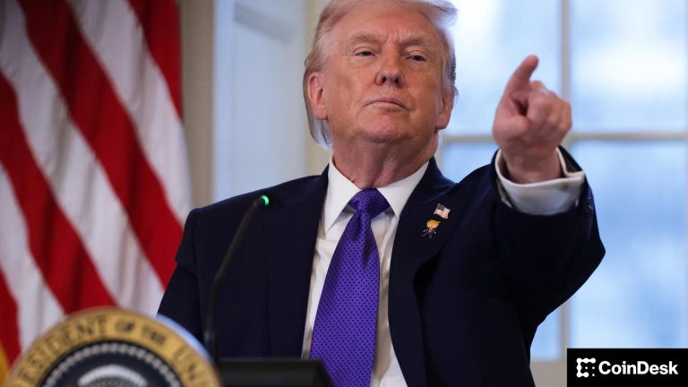 Bitcoin se recupera a casi $90,000 mientras los traders esperan las charlas de Trump en Davos