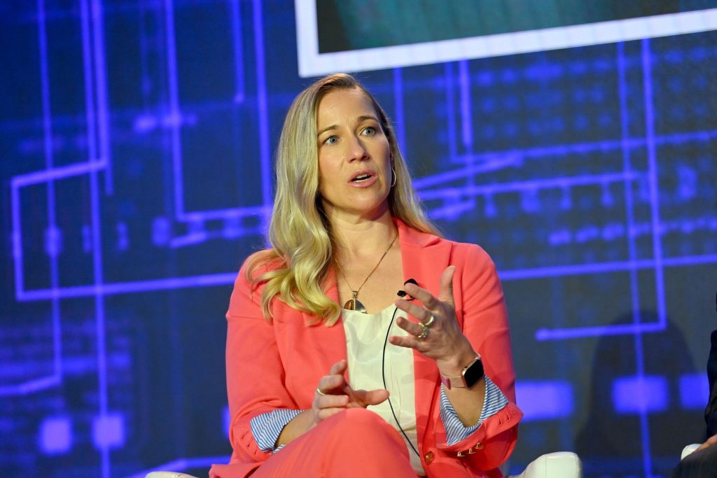 El VP de Coinbase revela ‘errores fatales’ que llevaron a retirar apoyo al proyecto de ley de criptos en el Senado