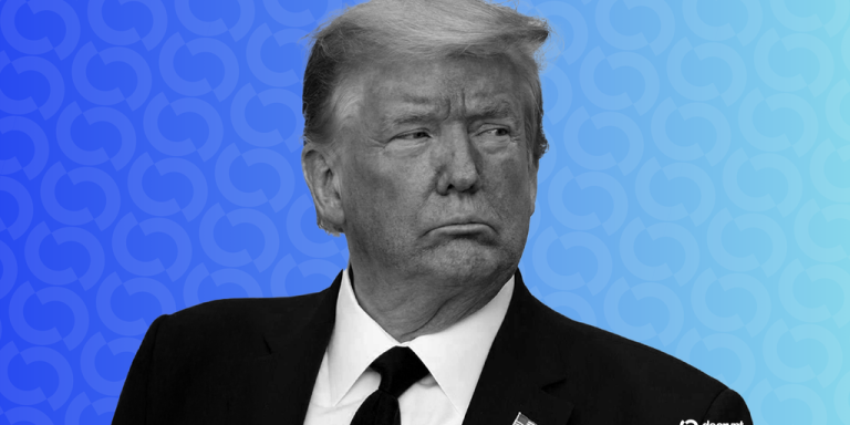 Trump Cumple Su Amenaza y Demanda a JP Morgan por $5 Mil Millones tras Debanking