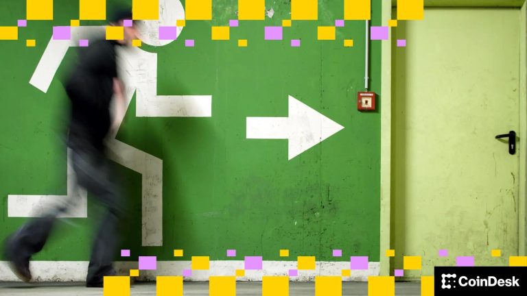 Bitcoin se acerca a $60,000 mientras traders se preparan para posible colapso: Mercados Cripto Hoy