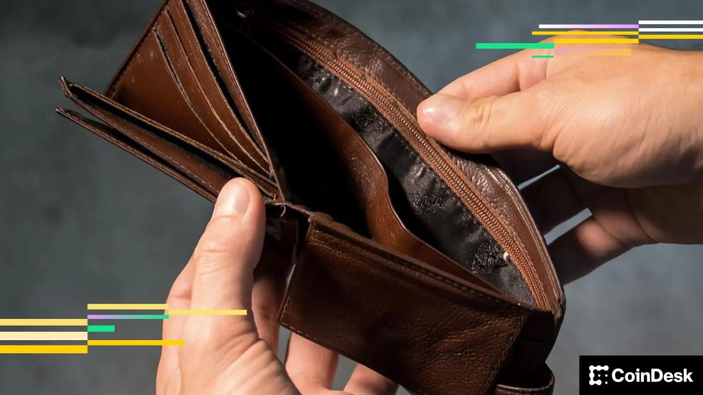 EY advierte: las empresas deben "poseer la billetera" para retener a sus clientes