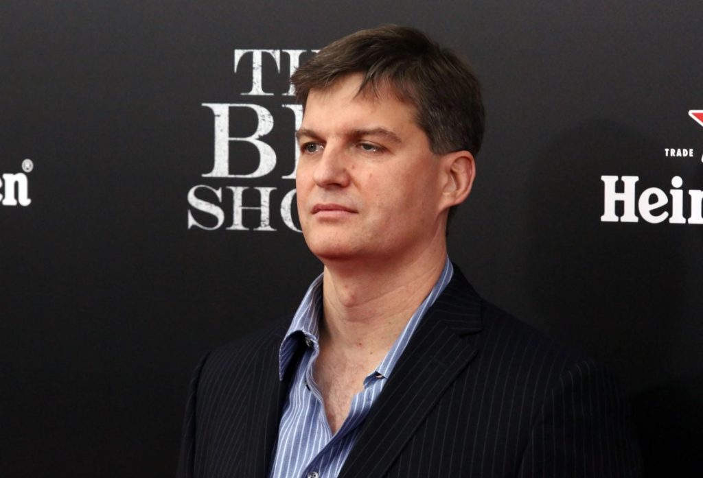 El inversor de 'Big Short', Michael Burry, advierte: caída del bitcoin podría provocar venta de $1B en oro y plata.