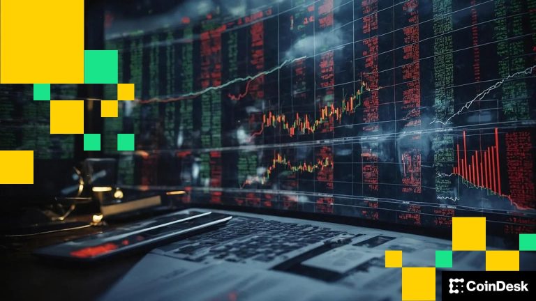 Holderes de ETF de Bitcoin y firmas de tesorería se blindan contra caída bajo $60,000, afirma bolsa de opciones