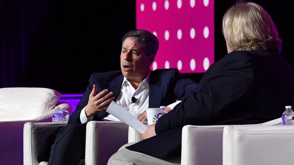 La SEC aprueba el plan de WisdomTree para el comercio 24/7 de un fondo del mercado monetario tokenizado.