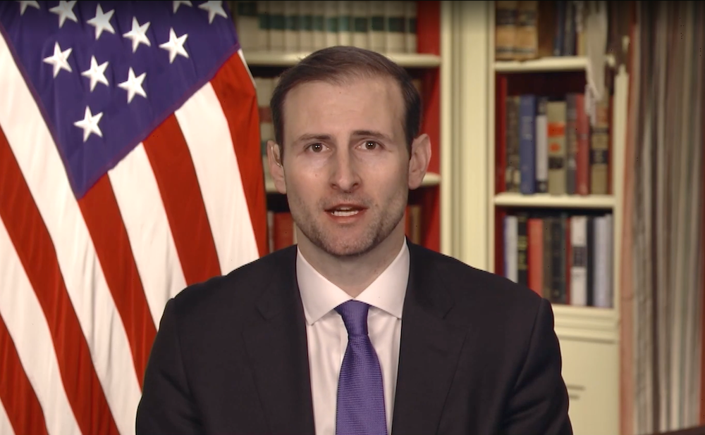 Los Bancos Deben Adoptar el Rendimiento de Stablecoins en la Ley CLARITY: Asesor de la Casa Blanca