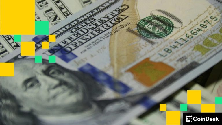 BTC cae por debajo de $68,000 mientras el dólar registra su mayor ganancia semanal.