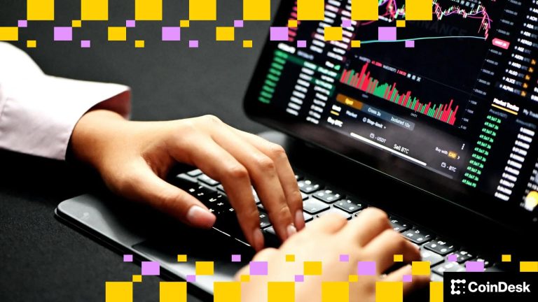 Bitcoin y futuros de acciones en EE. UU. pierden ganancias iniciales por intensificación del conflicto en Irán