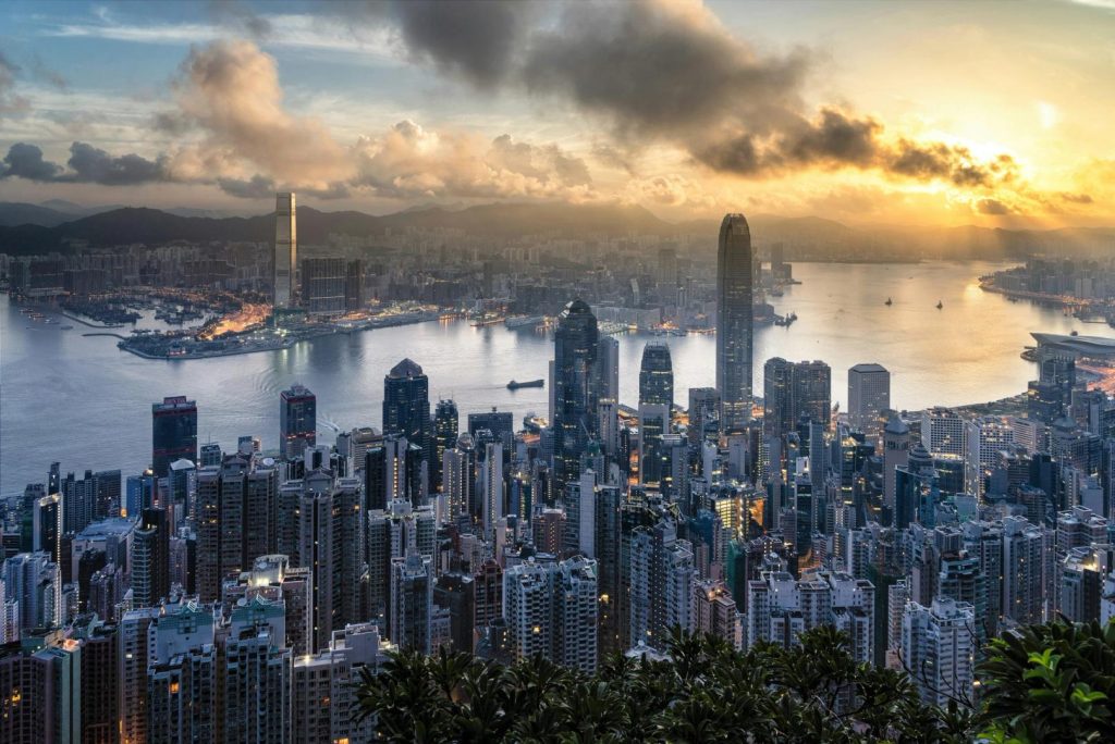 Hong Kong otorga licencias de stablecoin a HSBC y un grupo liderado por Standard Chartered