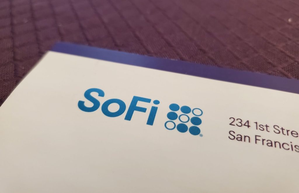 SoFi lanza un hub bancario 24/7 que une efectivo y cripto